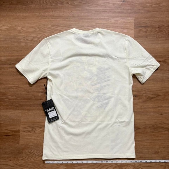 Genuine Authentic "Fly High" Graphic Tee – Size S - Picture 8 of 8